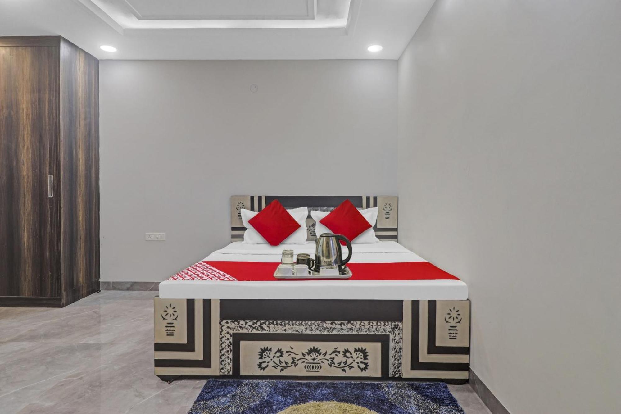 Hotel O Amazing Guest House New Delhi Extérieur photo