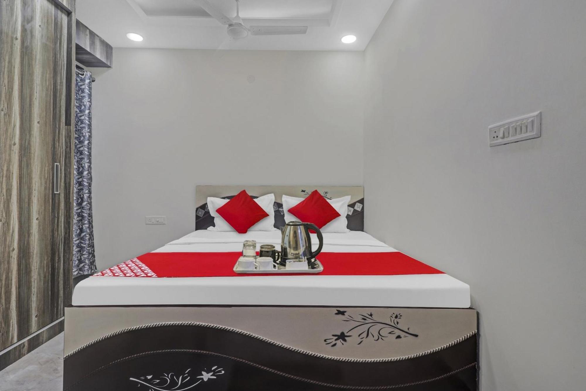 Hotel O Amazing Guest House New Delhi Extérieur photo