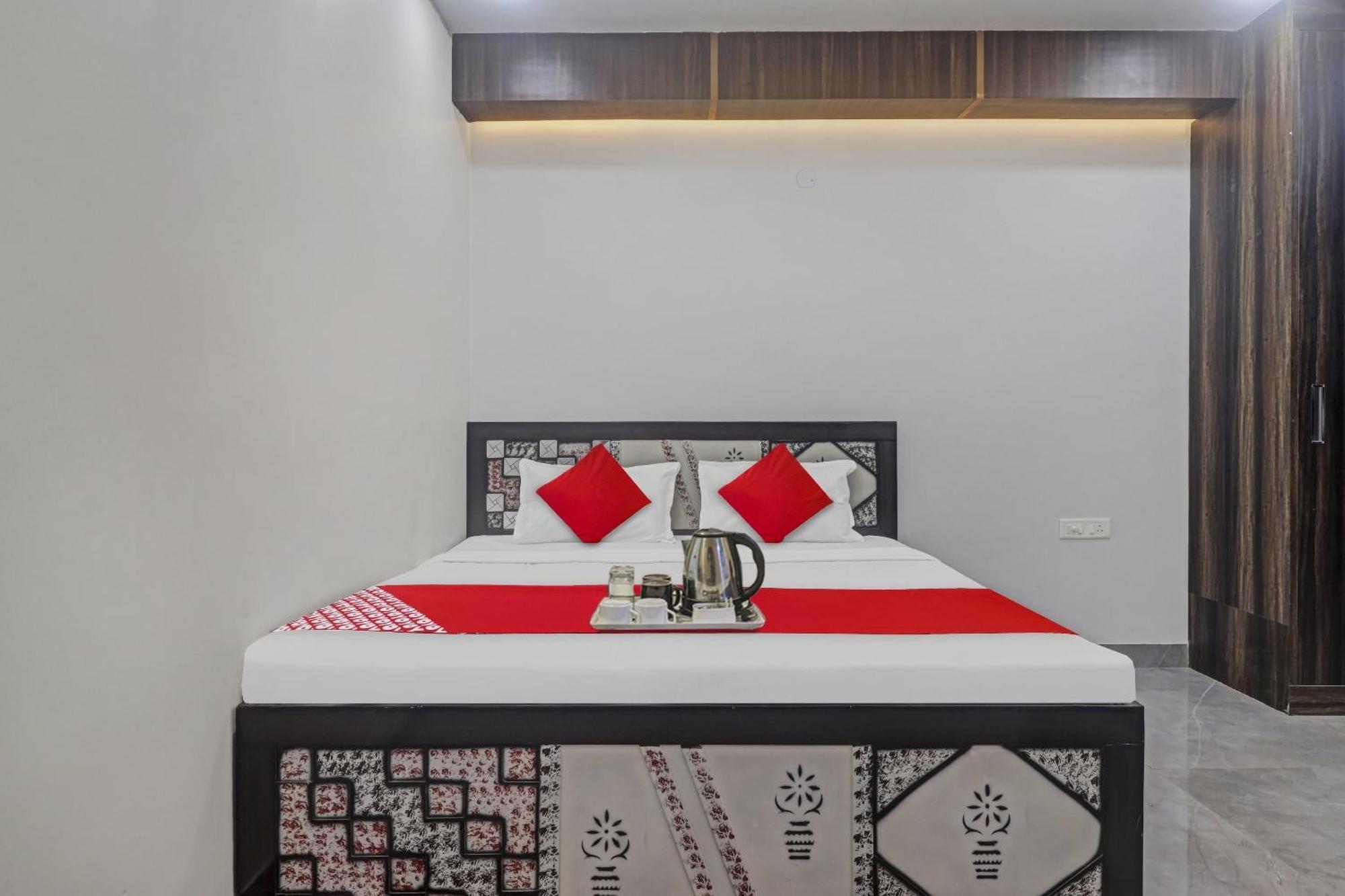 Hotel O Amazing Guest House New Delhi Extérieur photo